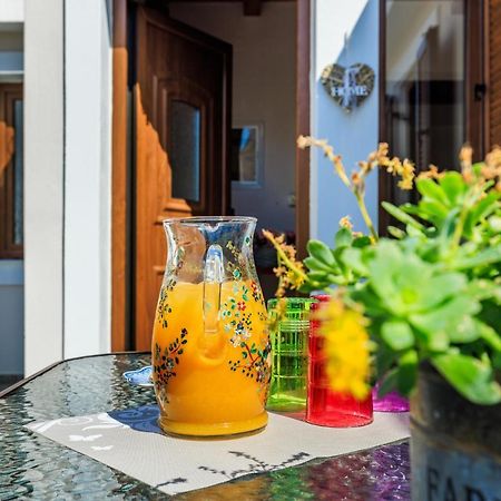 Petradi Town Apartment Skopelos Exterior foto