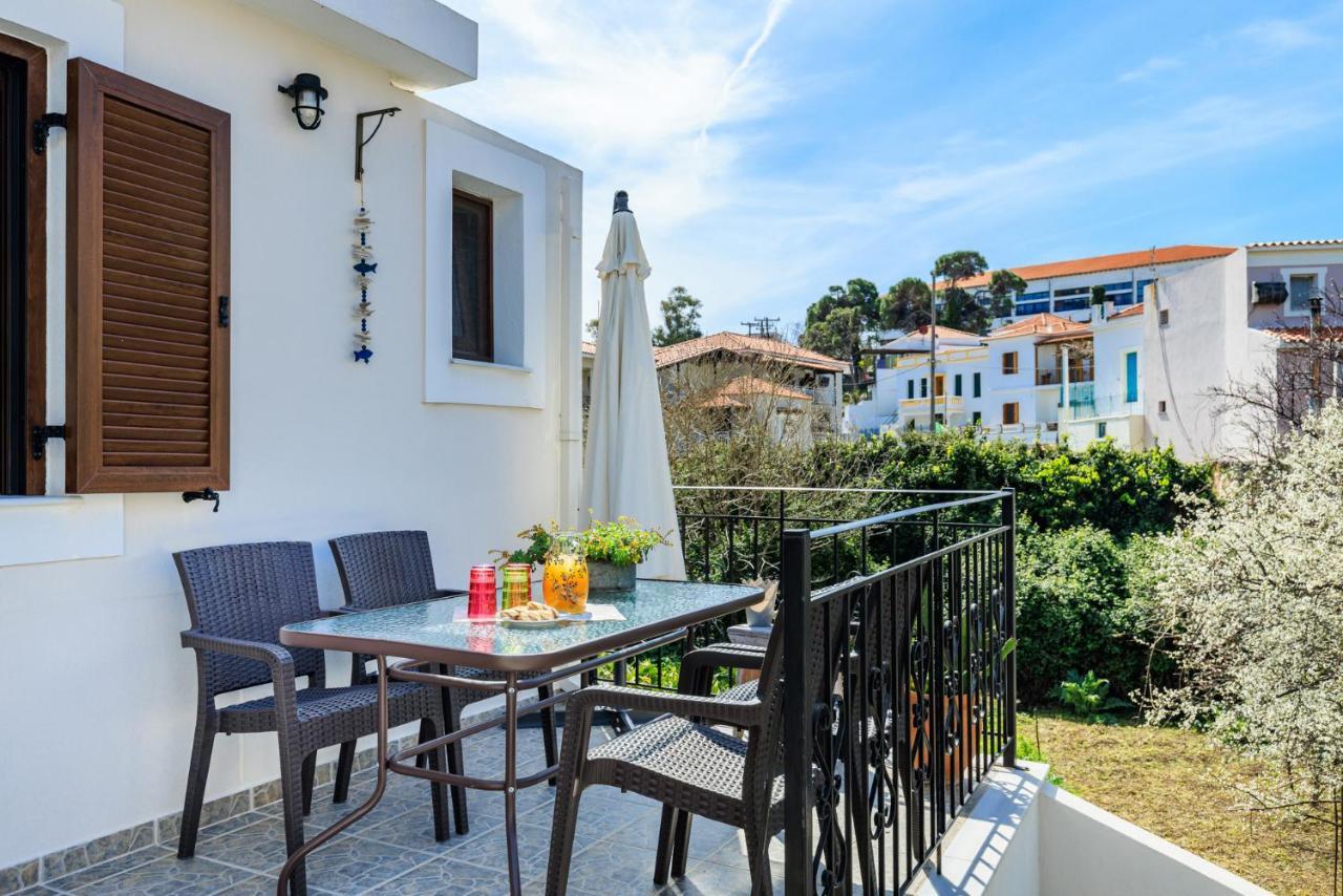 Petradi Town Apartment Skopelos Exterior foto