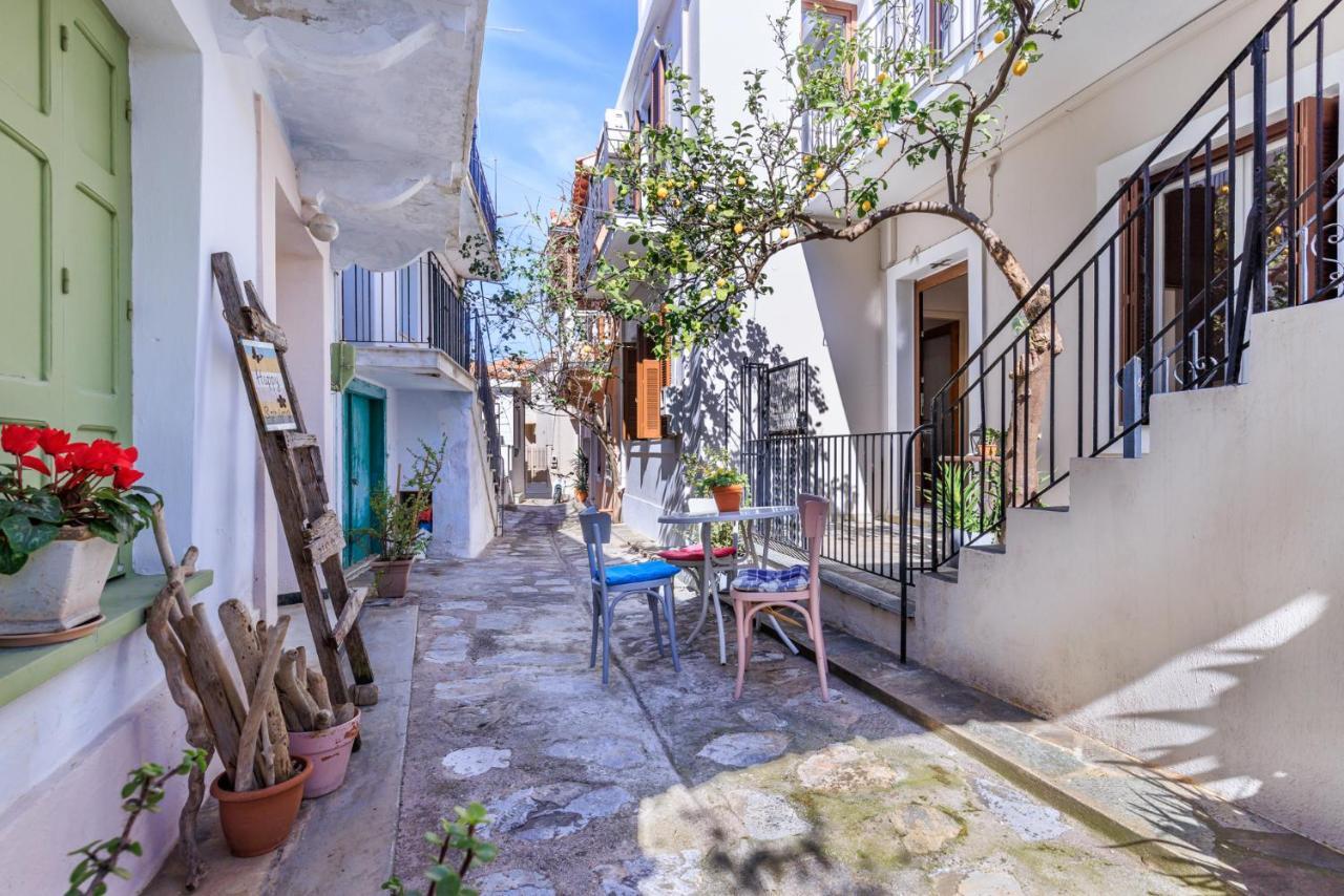 Petradi Town Apartment Skopelos Exterior foto